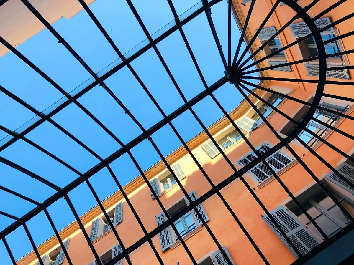 L'Eautel Toulon Centre Port Hotel