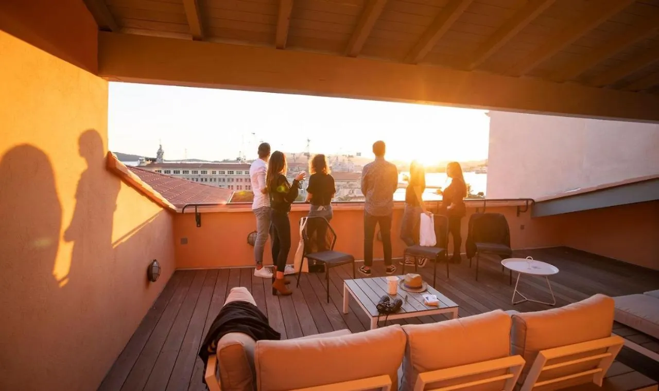 L'Eautel Toulon Centre Port Hotel