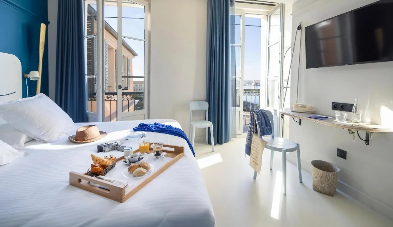L'Eautel Toulon Centre Port Hotel