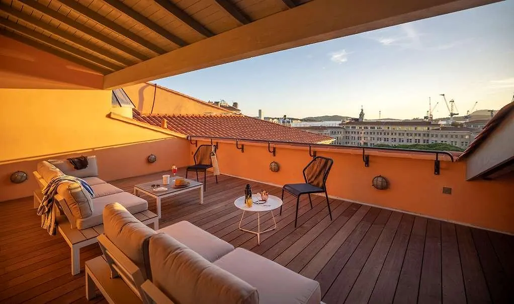 L'Eautel Toulon Centre Port Hotel